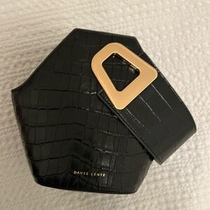 Danse lente crossbody bag.